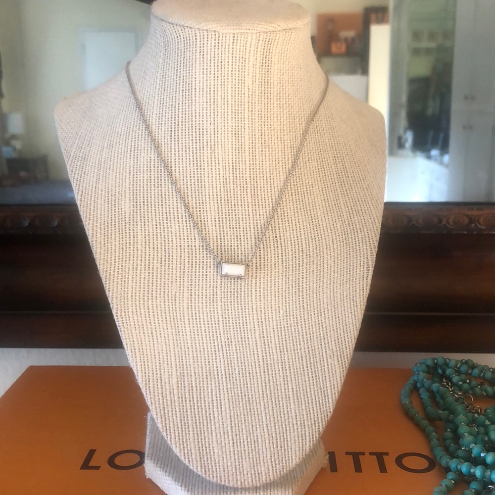 Kendra Scott Necklace